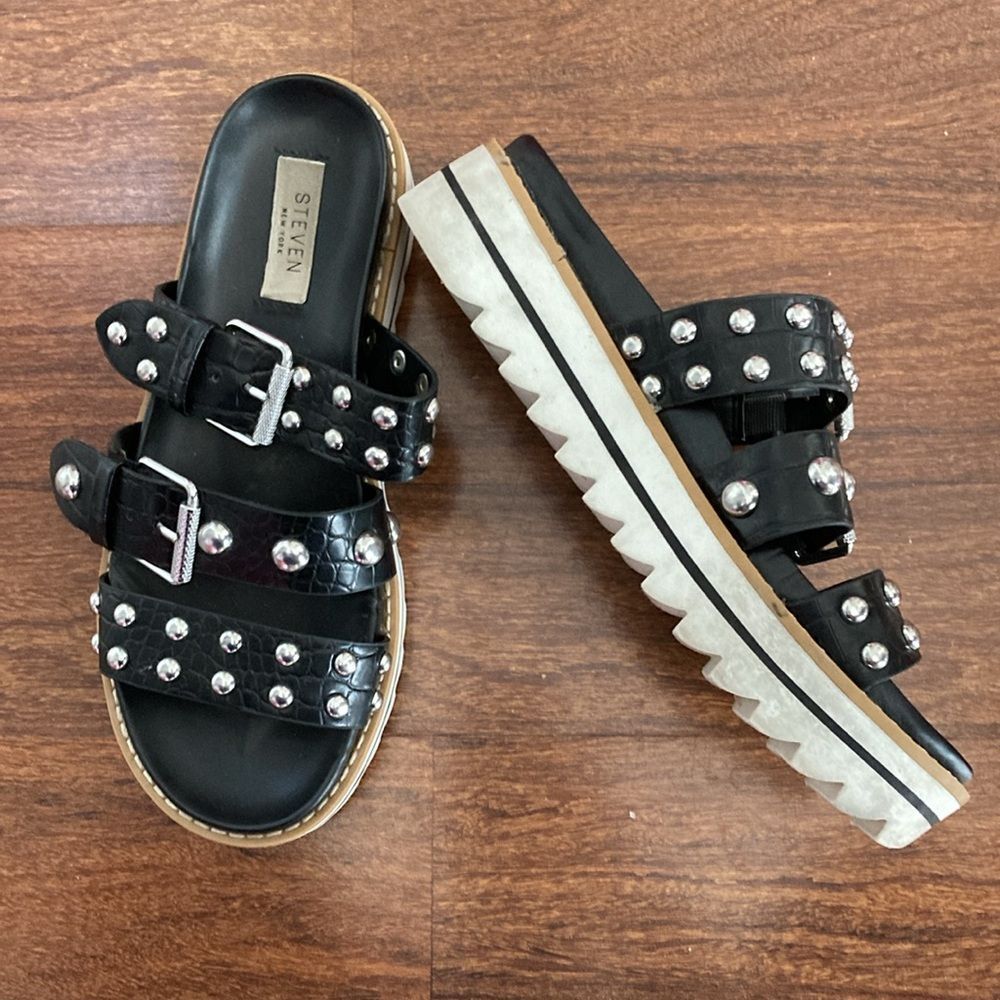 Steven by Steve Madden Black Studded Sandals Sz 7.5 - Picture 4 of 8